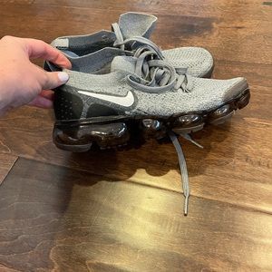 Ladies Nike VaporMax Flyknit Shoes